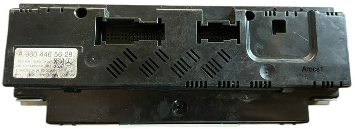 Mercedes-Benz - Salpicadero: foto 2 Mercedes-Benz - Salpicadero: foto 2