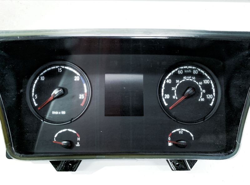 Scania 124 - Salpicadero: foto 1 Scania 124 - Salpicadero: foto 1