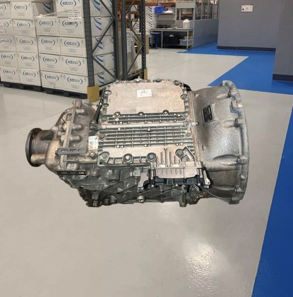 Volvo AT2412F - Caja de cambios: foto 1 Volvo AT2412F - Caja de cambios: foto 1