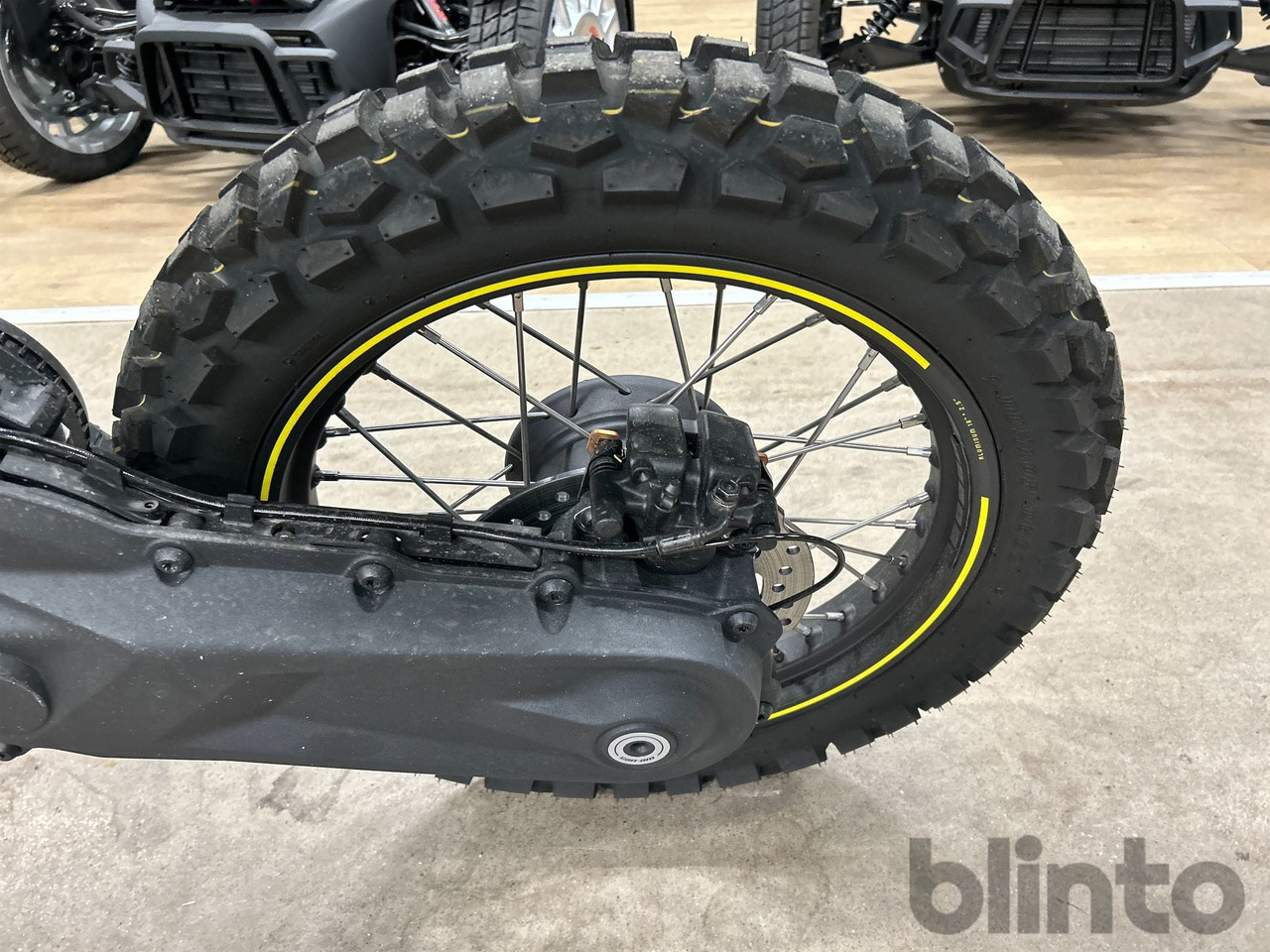 BRP - Motocicleta: foto 5 BRP - Motocicleta: foto 5