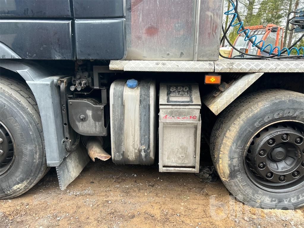 Cabeza tractora, Portavehículos semirremolque Dragbil / VOLVO FH16 660 med 5:e axel och maskinsläp / Säljes som ekipage: foto 28