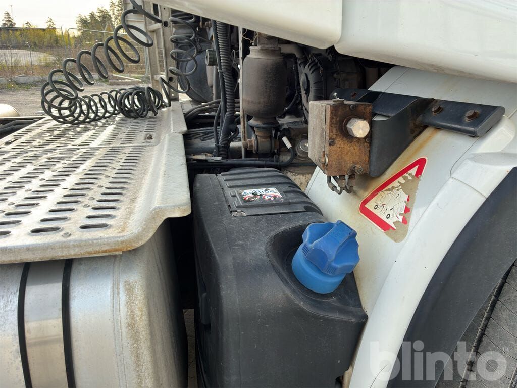 Cabeza tractora IVECO: foto 37 Cabeza tractora IVECO: foto 37