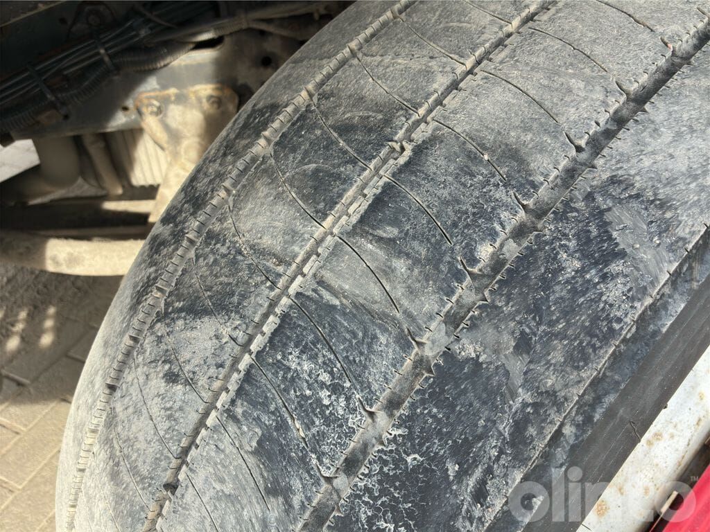Cabeza tractora IVECO: foto 12
