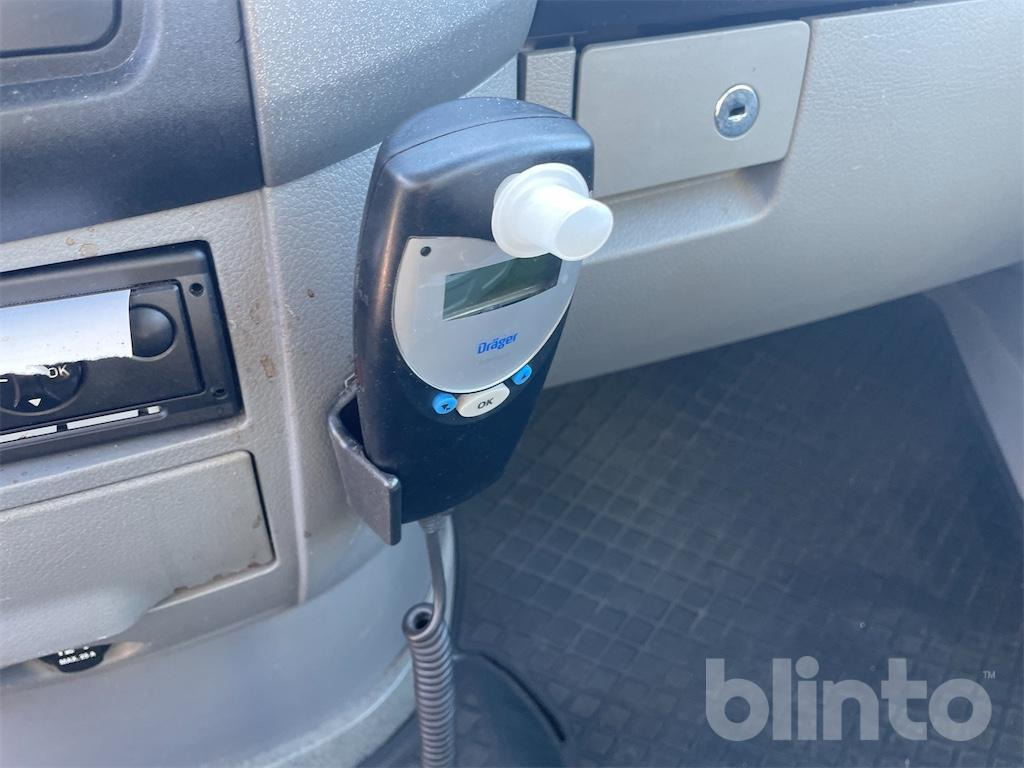 Camión MERCEDES BENZ 906BA50: foto 11