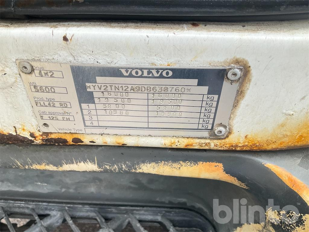Camión VOLVO FL 4*2: foto 26