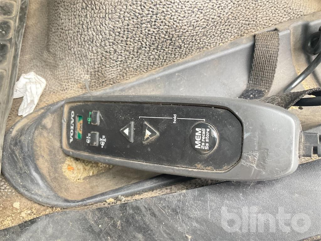 Camión VOLVO FL 4*2: foto 28