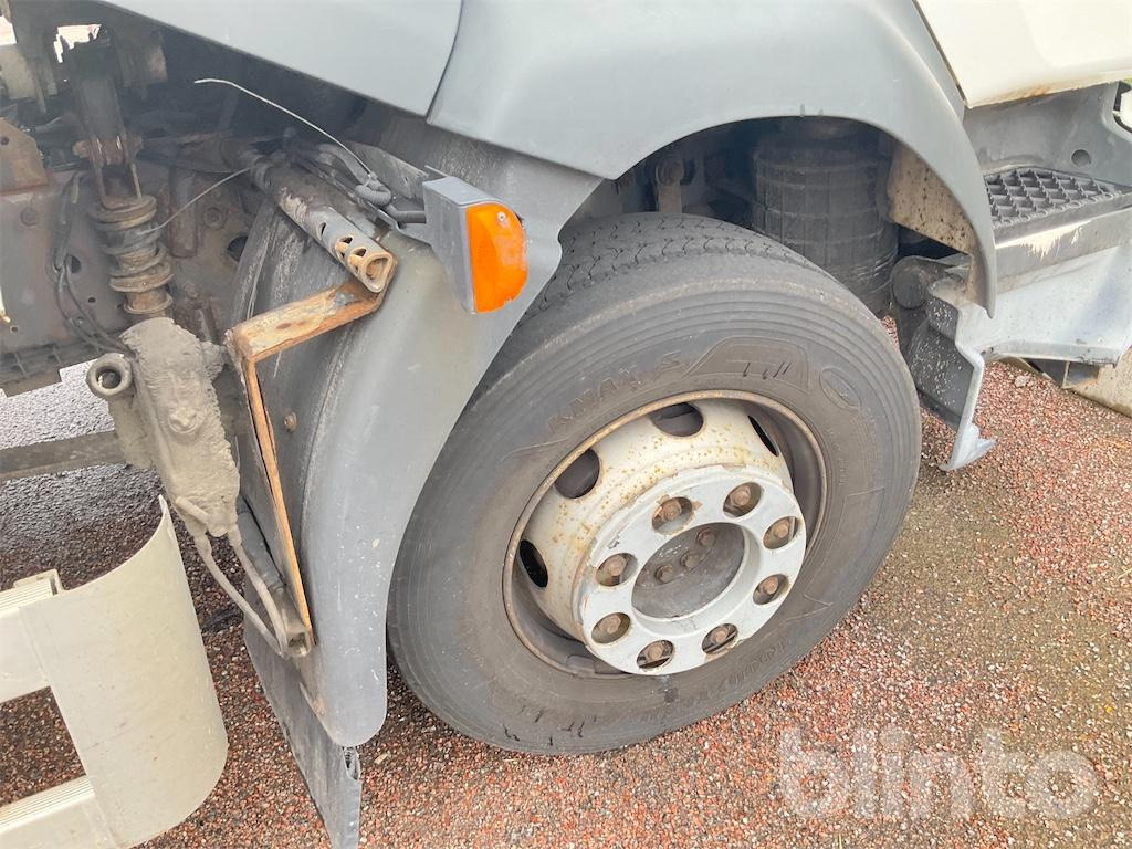 Camión VOLVO FL 4*2: foto 18
