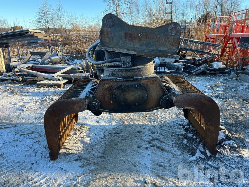 Caterpillar Oilquick - Pinza de manipulación: foto 1 Caterpillar Oilquick - Pinza de manipulación: foto 1