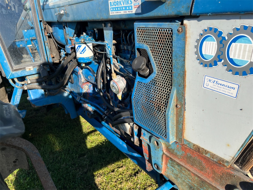 Tractor FORD 6610 4WD: foto 39