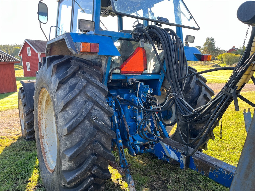 Tractor FORD 6610 4WD: foto 25