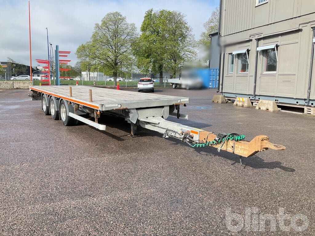 FRUEHAUF - Remolque plataforma/ Caja abierta: foto 2 FRUEHAUF - Remolque plataforma/ Caja abierta: foto 2