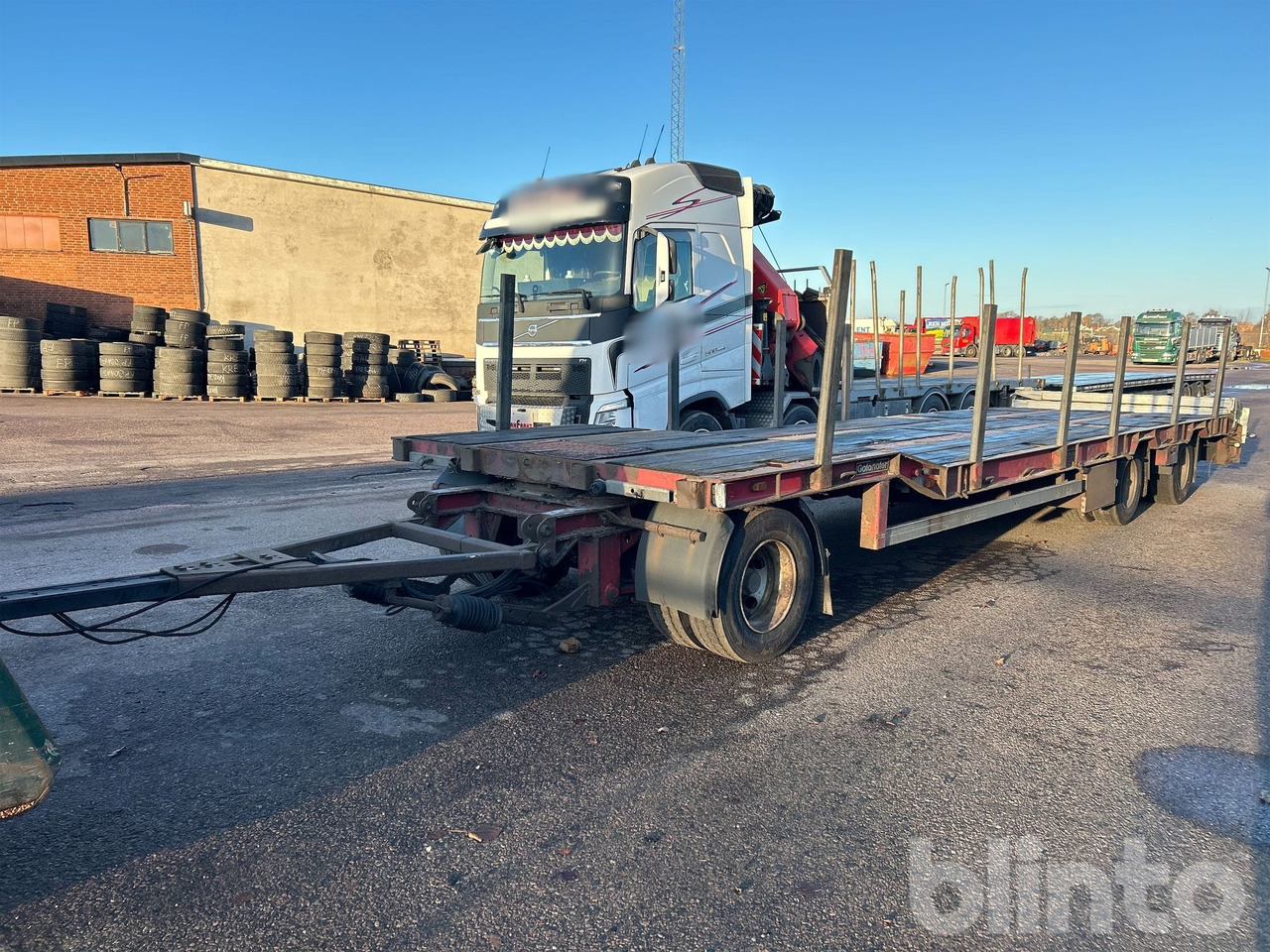 GOLDHOFER TU-L 3-24/80 - Nybesiktigad! - Remolque plataforma/ Caja abierta: foto 1 GOLDHOFER TU-L 3-24/80 - Nybesiktigad! - Remolque plataforma/ Caja abierta: foto 1