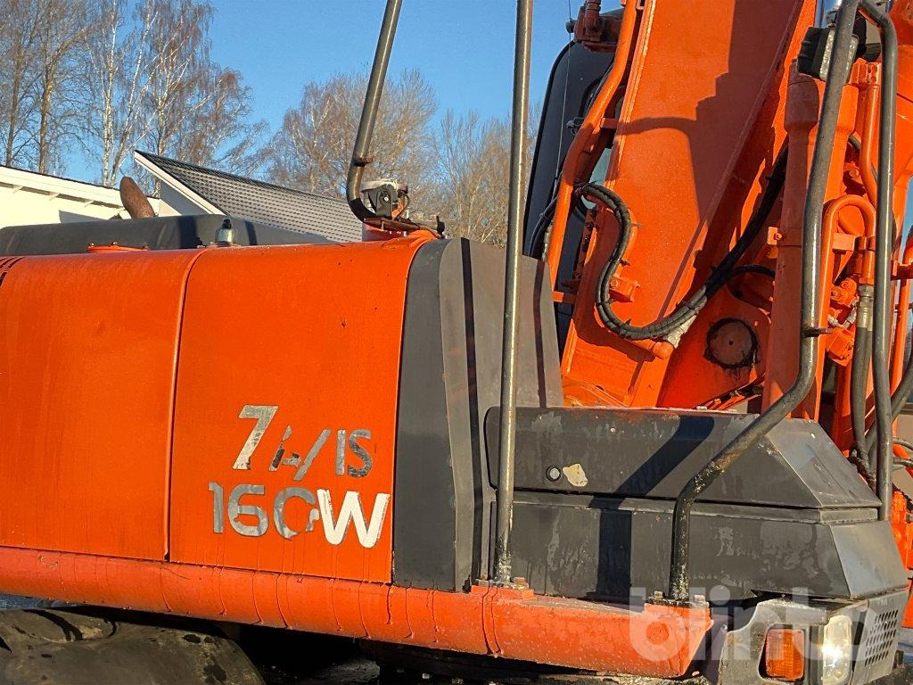 Excavadora de ruedas Hitachi ZX160W: foto 15 Excavadora de ruedas Hitachi ZX160W: foto 15