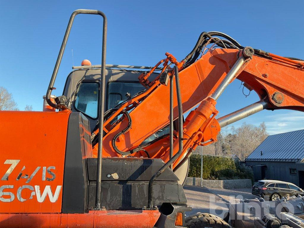 Excavadora de ruedas Hitachi ZX160W: foto 29 Excavadora de ruedas Hitachi ZX160W: foto 29