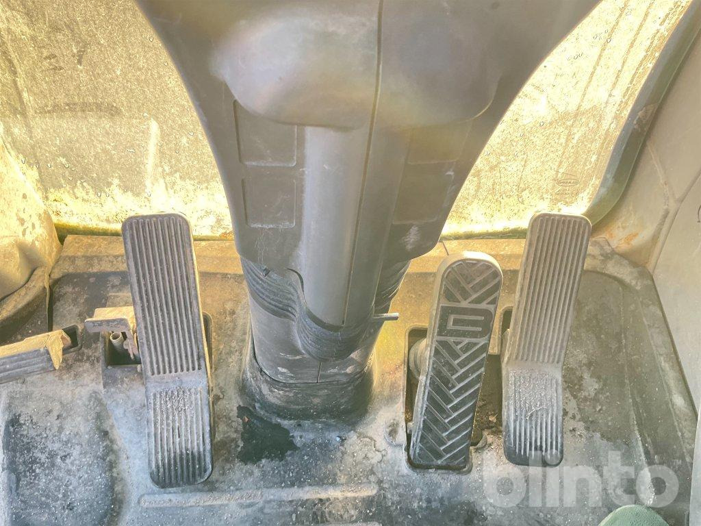 Excavadora de ruedas Hitachi ZX160W: foto 50 Excavadora de ruedas Hitachi ZX160W: foto 50