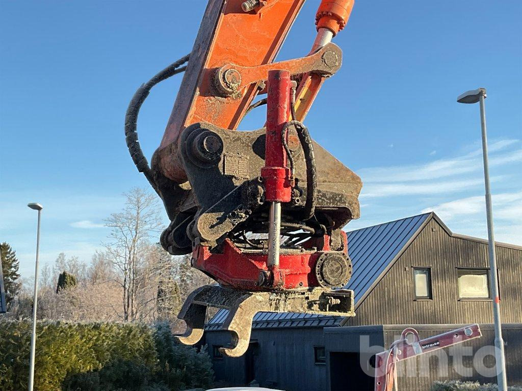 Excavadora de ruedas Hitachi ZX160W: foto 19 Excavadora de ruedas Hitachi ZX160W: foto 19