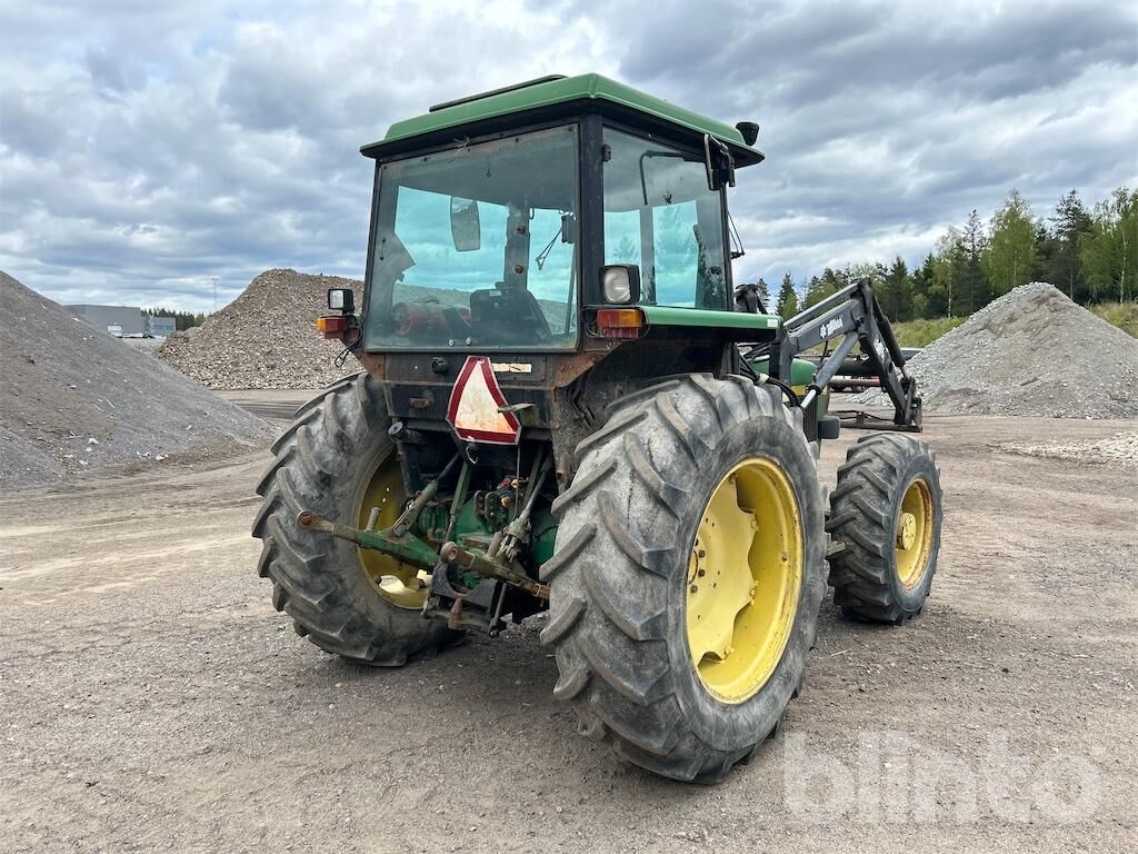 JOHN DEERE 2850 - Tractor: foto 5 JOHN DEERE 2850 - Tractor: foto 5