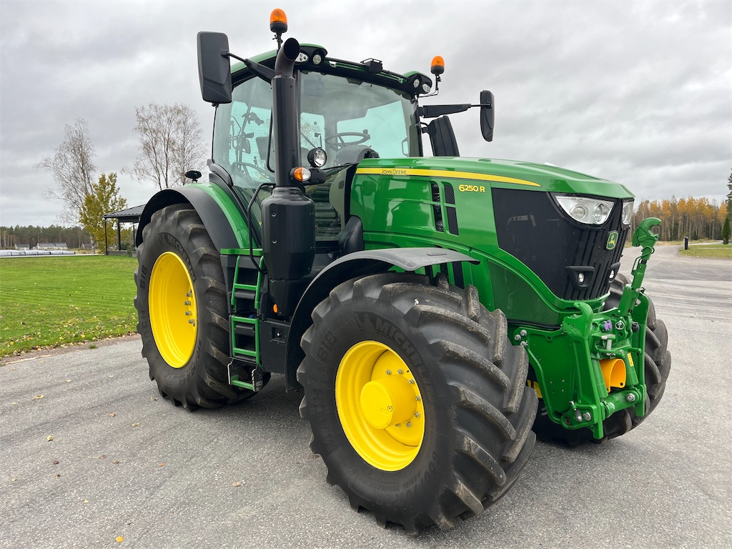 JOHN DEERE 6250R - Tractor: foto 3 JOHN DEERE 6250R - Tractor: foto 3