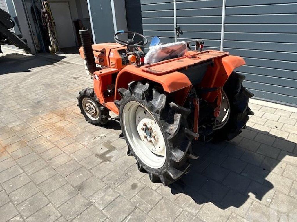 Kubota B1600 - Tractor viñedo/ Frutero: foto 4 Kubota B1600 - Tractor viñedo/ Frutero: foto 4
