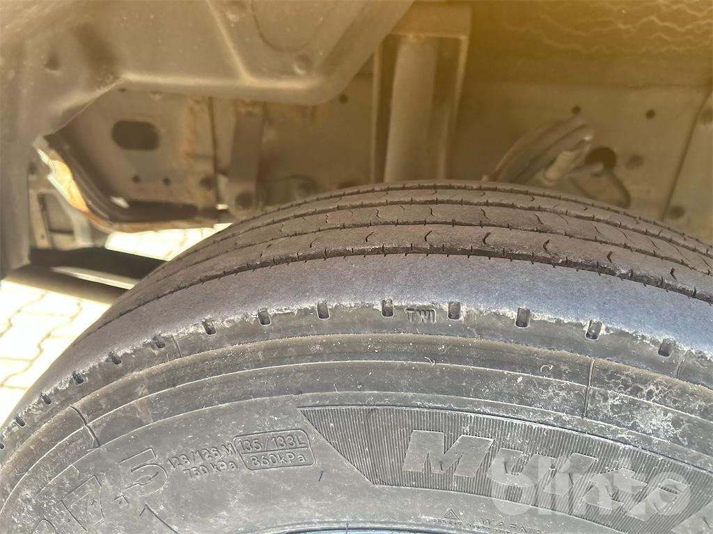 Camión lona MAN TGL 8.220 (2011): foto 22