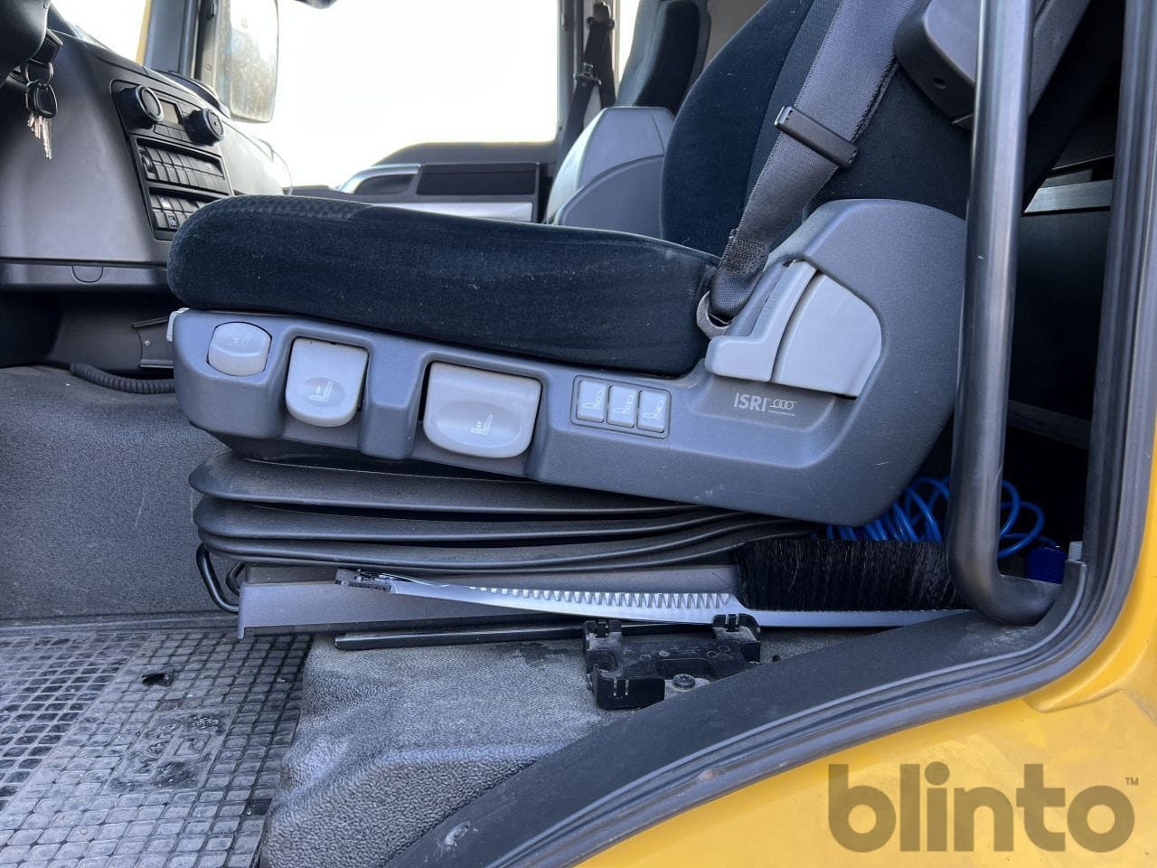 Camión caja cerrada MAN TGM 26.340 6X2: foto 16 Camión caja cerrada MAN TGM 26.340 6X2: foto 16