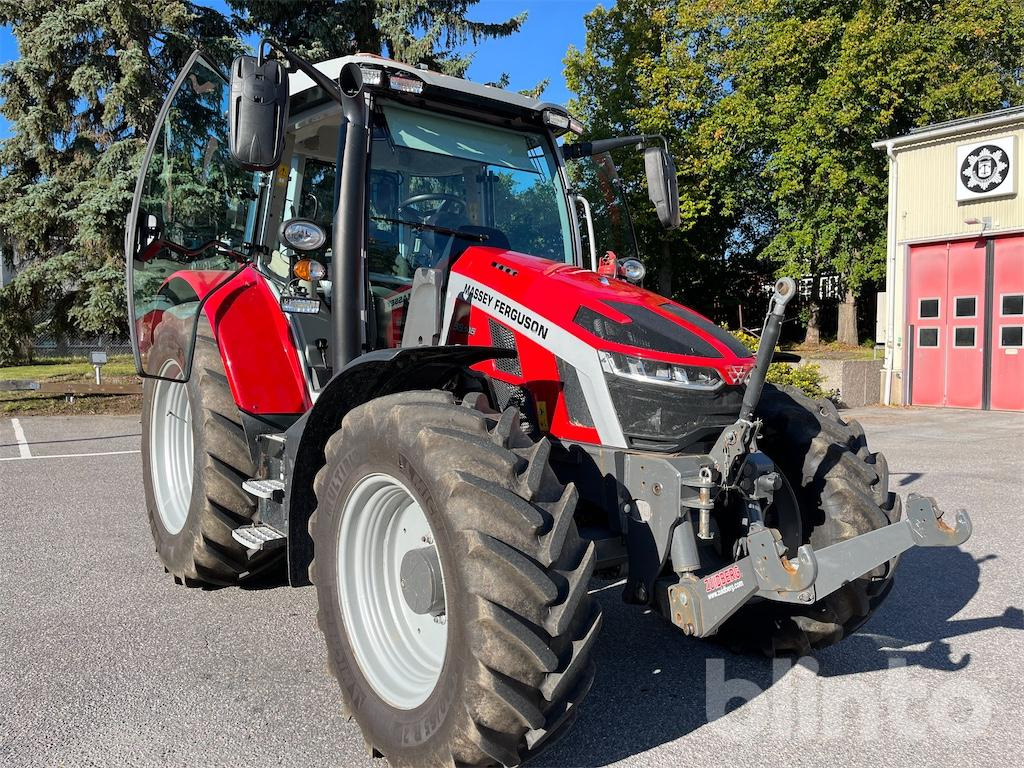 MASSEY FERGUSON MF 5S.145 - Tractor: foto 3 MASSEY FERGUSON MF 5S.145 - Tractor: foto 3