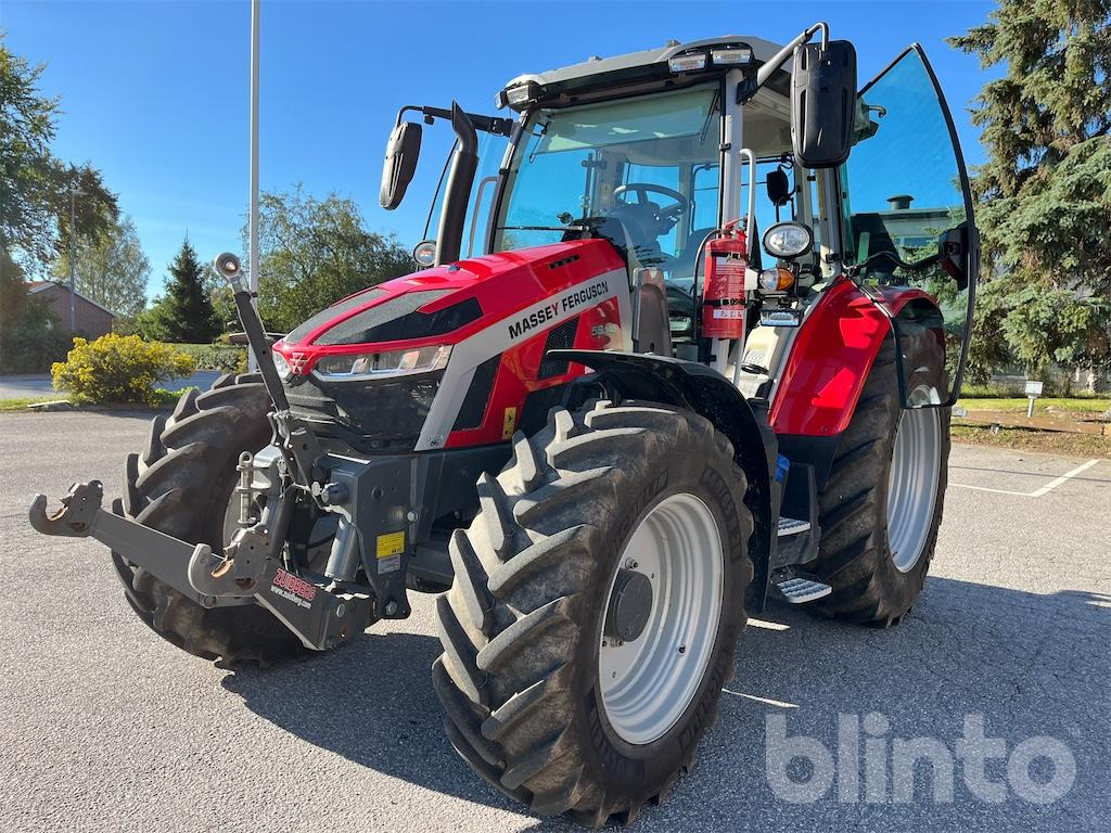 MASSEY FERGUSON MF 5S.145 - Tractor: foto 1 MASSEY FERGUSON MF 5S.145 - Tractor: foto 1