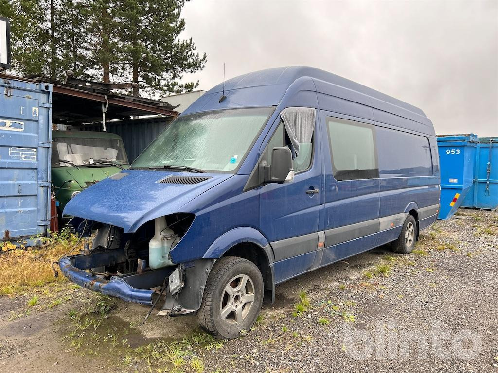 MERCEDES-BENZ RACEBUSS 906 KA 35 - Furgón: foto 1 MERCEDES-BENZ RACEBUSS 906 KA 35 - Furgón: foto 1