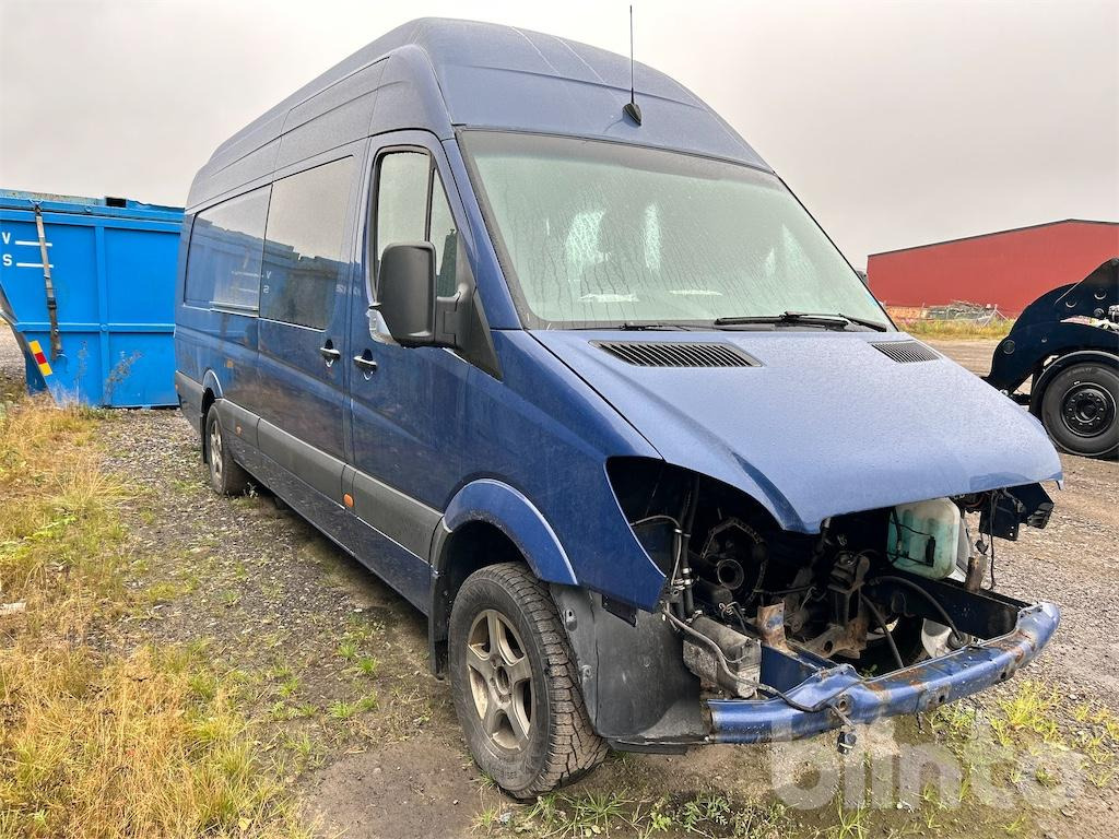 MERCEDES-BENZ RACEBUSS 906 KA 35 - Furgón: foto 3 MERCEDES-BENZ RACEBUSS 906 KA 35 - Furgón: foto 3