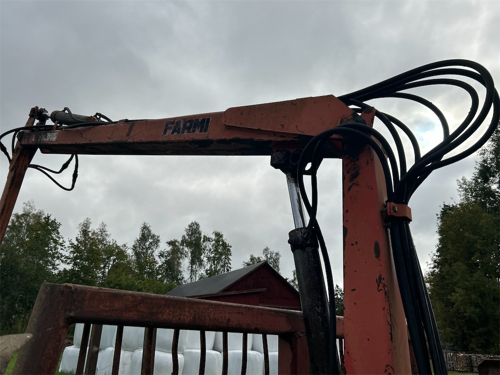 Remolque forestal Normet 32800 skogsvagn med Farma kran: foto 13