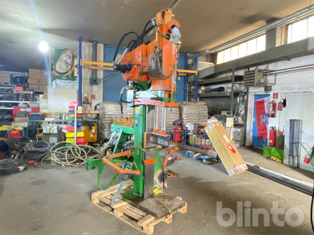 Posch Hydo Combi 24 (2012) - Astilladora de leña: foto 1 Posch Hydo Combi 24 (2012) - Astilladora de leña: foto 1