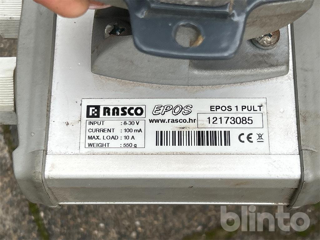 Esparcidor de sal Rasco TRP1.5 E100 (2014): foto 28 Esparcidor de sal Rasco TRP1.5 E100 (2014): foto 28