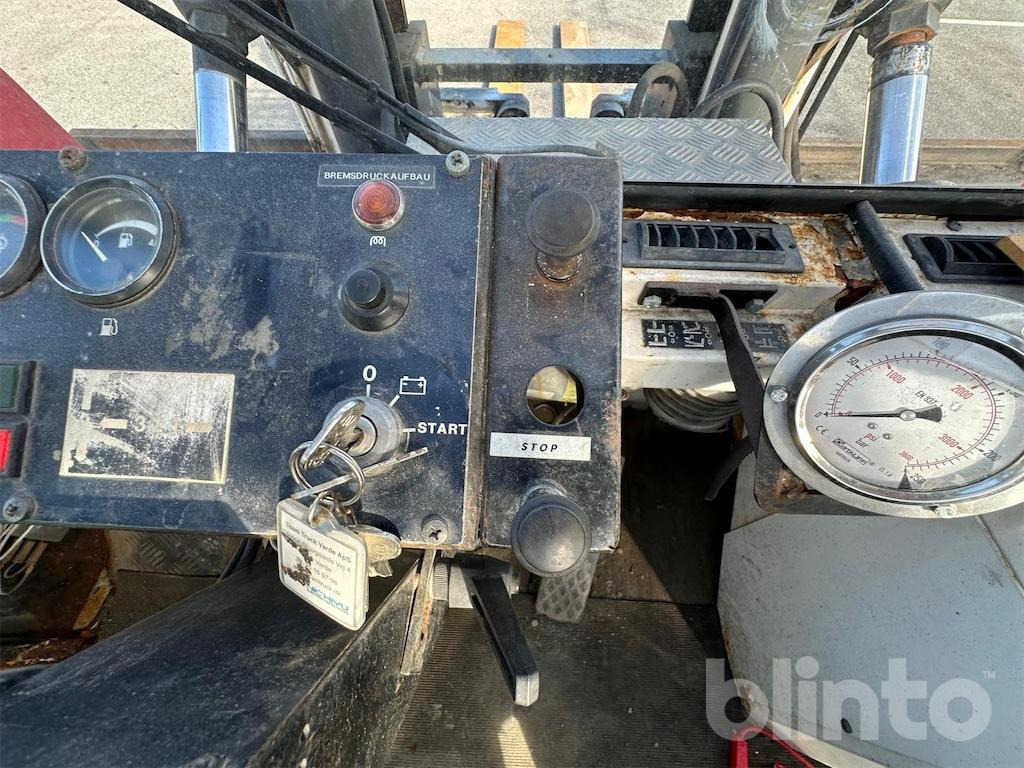 Carretilla elevadora Svetruck 16 120-38: foto 44 Carretilla elevadora Svetruck 16 120-38: foto 44