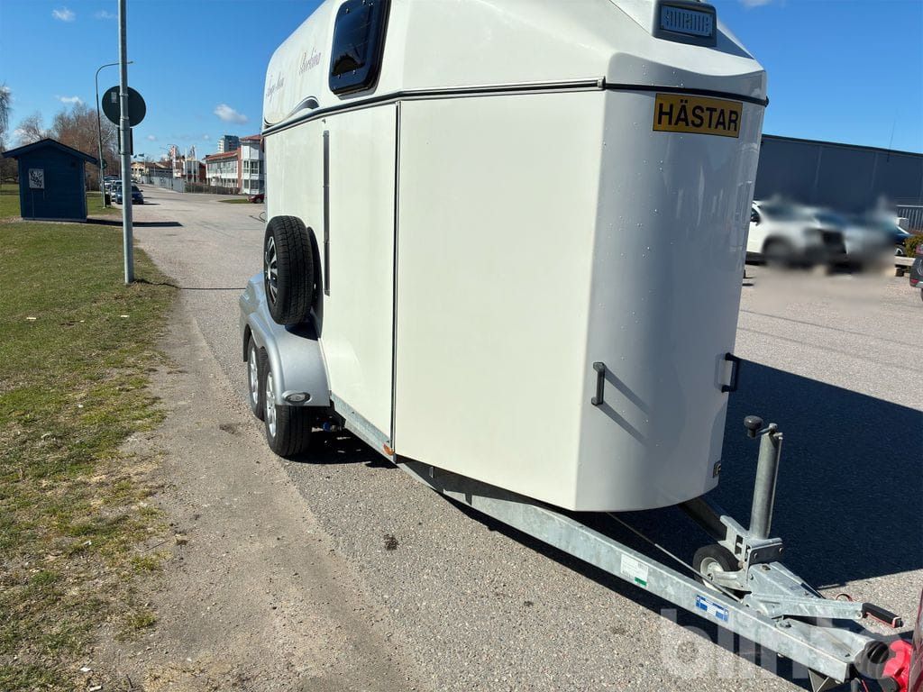 THULE E06 - Remolque para caballos: foto 3 THULE E06 - Remolque para caballos: foto 3