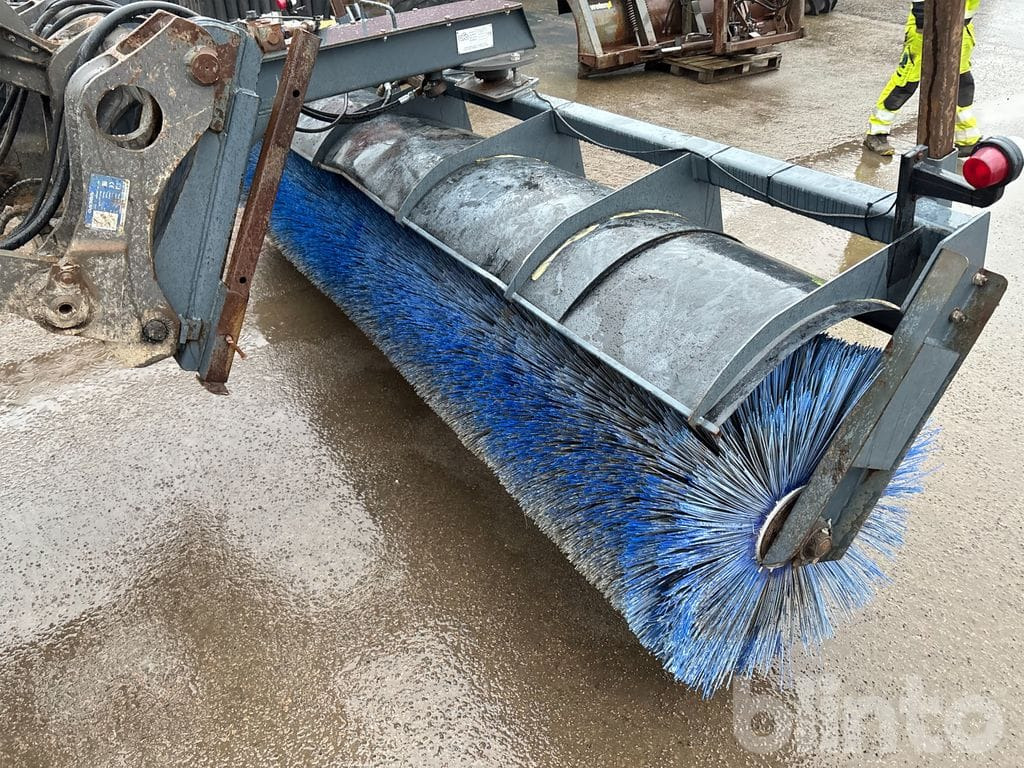 UFO 3,5 Meter - Barredora cucharón: foto 4 UFO 3,5 Meter - Barredora cucharón: foto 4