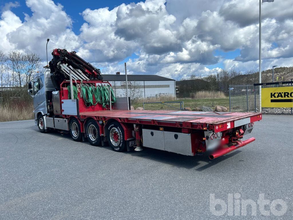 VOLVO FH16 650 8x4 med Fassi F710 Kran - Camión caja abierta, Camión grúa: foto 3 VOLVO FH16 650 8x4 med Fassi F710 Kran - Camión caja abierta, Camión grúa: foto 3