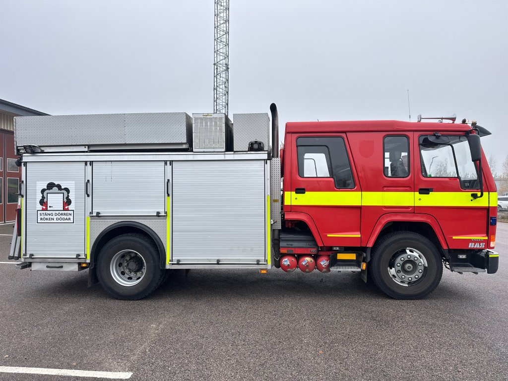 VOLVO FL10 4X2 - Camión de bomberos: foto 4 VOLVO FL10 4X2 - Camión de bomberos: foto 4