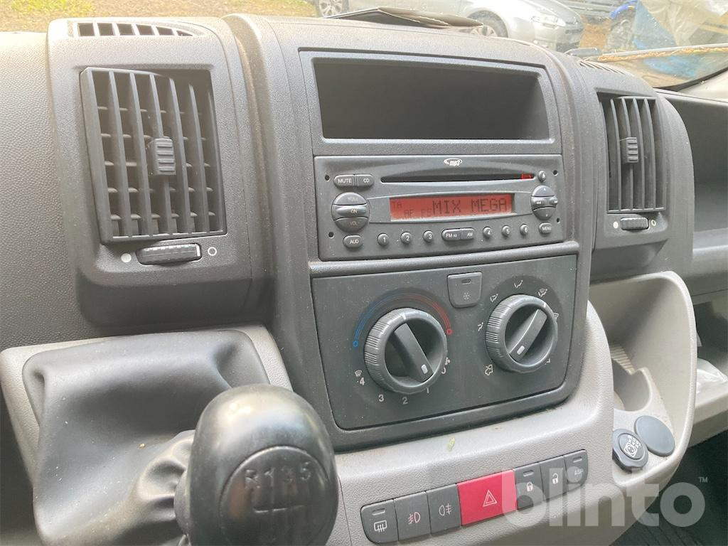 Vehículo comercial ligero CITROEN JUMPER: foto 32