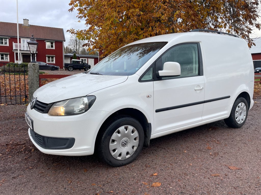 VOLKSWAGEN, VW 2KN - Vehículo comercial ligero: foto 1 VOLKSWAGEN, VW 2KN - Vehículo comercial ligero: foto 1