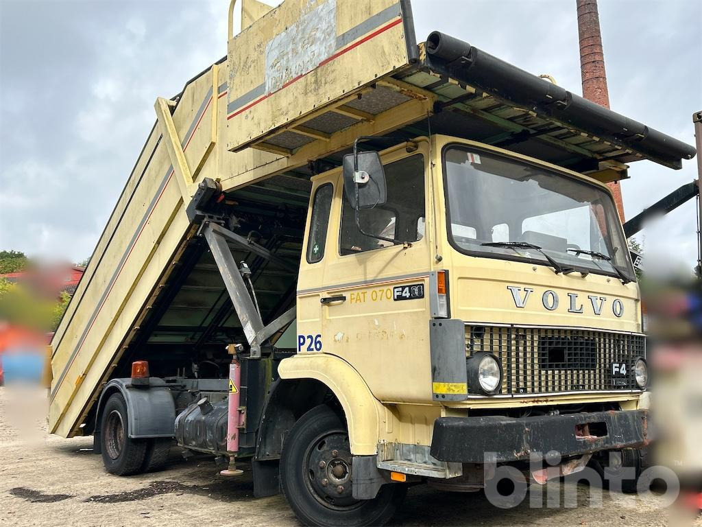 Volvo F408 Turbo - Escalera de pasajeros: foto 1 Volvo F408 Turbo - Escalera de pasajeros: foto 1