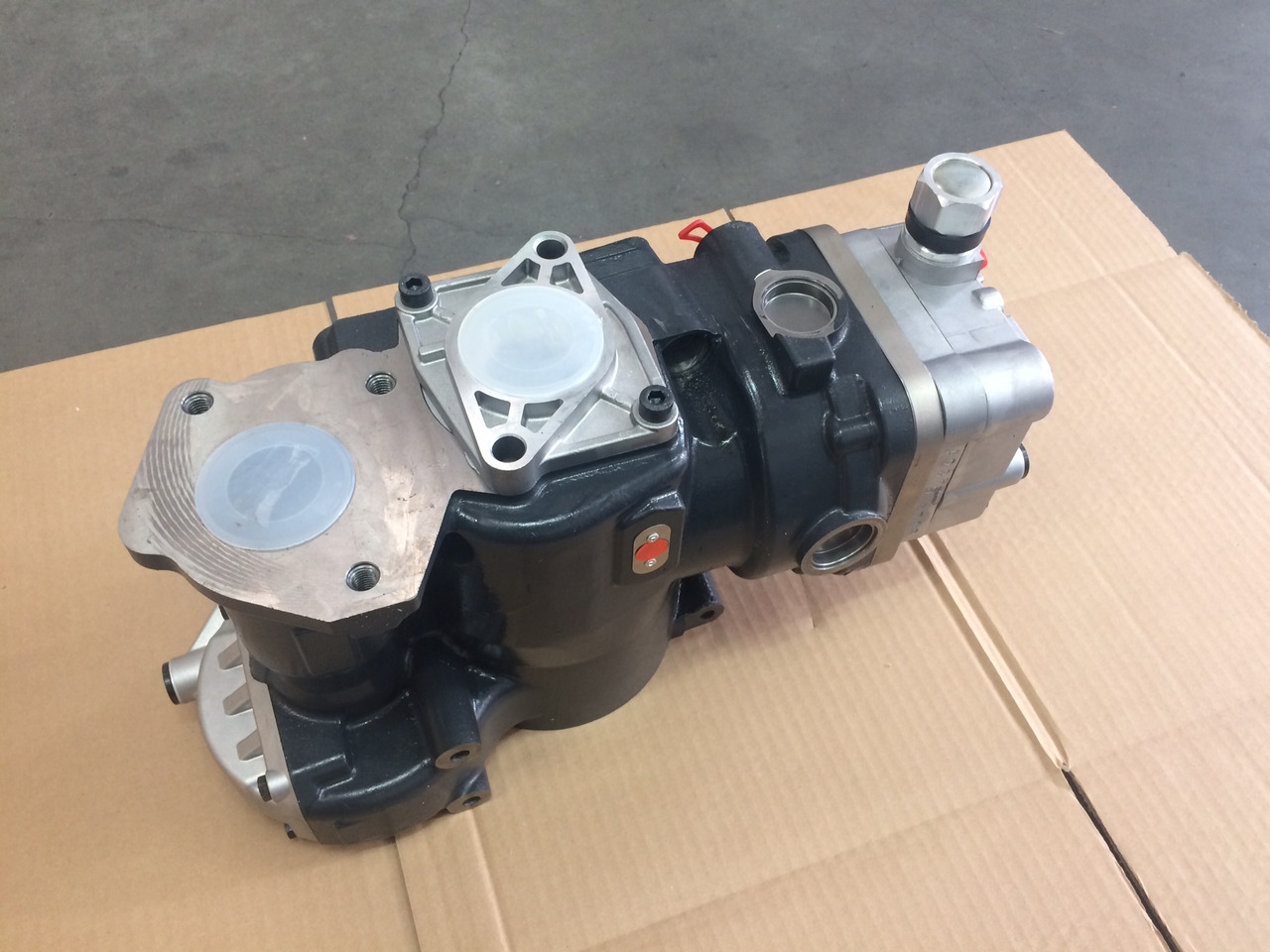COMPRESSORE ARIA RIF. MAN 51541007117 - 51541007205 - 51541007232 - 51541007247 - Compresor de aire: foto 2 COMPRESSORE ARIA RIF. MAN 51541007117 - 51541007205 - 51541007232 - 51541007247 - Compresor de aire: foto 2