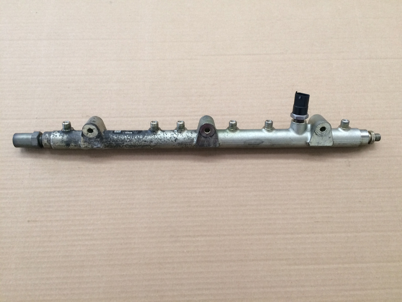 TUBO PRESSIONE COMMON RAIL MAN 51103116037 - Procesamiento de combustible: foto 2 TUBO PRESSIONE COMMON RAIL MAN 51103116037 - Procesamiento de combustible: foto 2