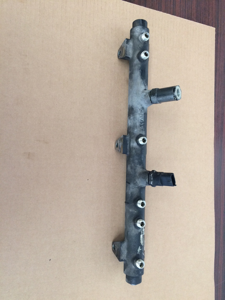 TUBO PRESSIONE COMMON RAIL MAN 51103116038 - Procesamiento de combustible: foto 3 TUBO PRESSIONE COMMON RAIL MAN 51103116038 - Procesamiento de combustible: foto 3