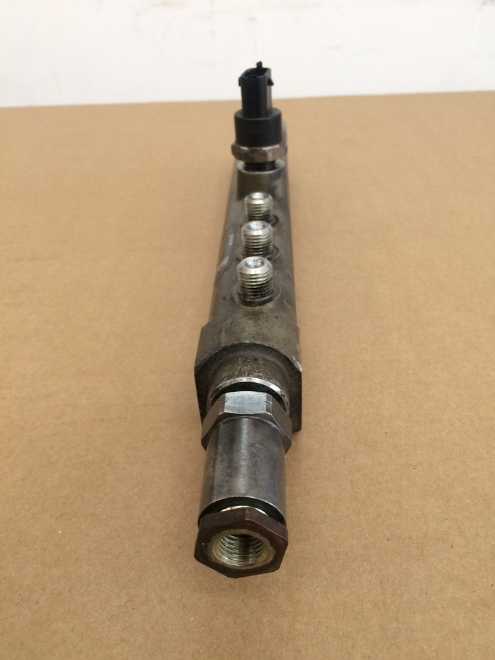 TUBO PRESSIONE COMMON RAIL MAN 51103116062 - Procesamiento de combustible: foto 5 TUBO PRESSIONE COMMON RAIL MAN 51103116062 - Procesamiento de combustible: foto 5