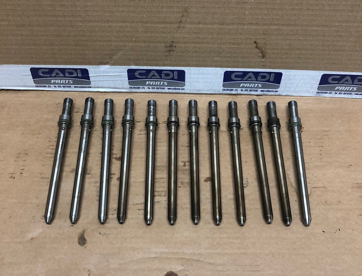 TUBO RACCORDO PRESSIONE INIETTORE BOSCH F 00R J02 047 - Bomba de inyección para Camión: foto 1 TUBO RACCORDO PRESSIONE INIETTORE BOSCH F 00R J02 047 - Bomba de inyección para Camión: foto 1