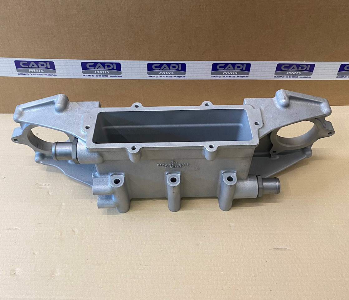 VANO ASPIRAZIONE MAN 51541206049 - Sistema de admisión de aire para Camión: foto 2 VANO ASPIRAZIONE MAN 51541206049 - Sistema de admisión de aire para Camión: foto 2