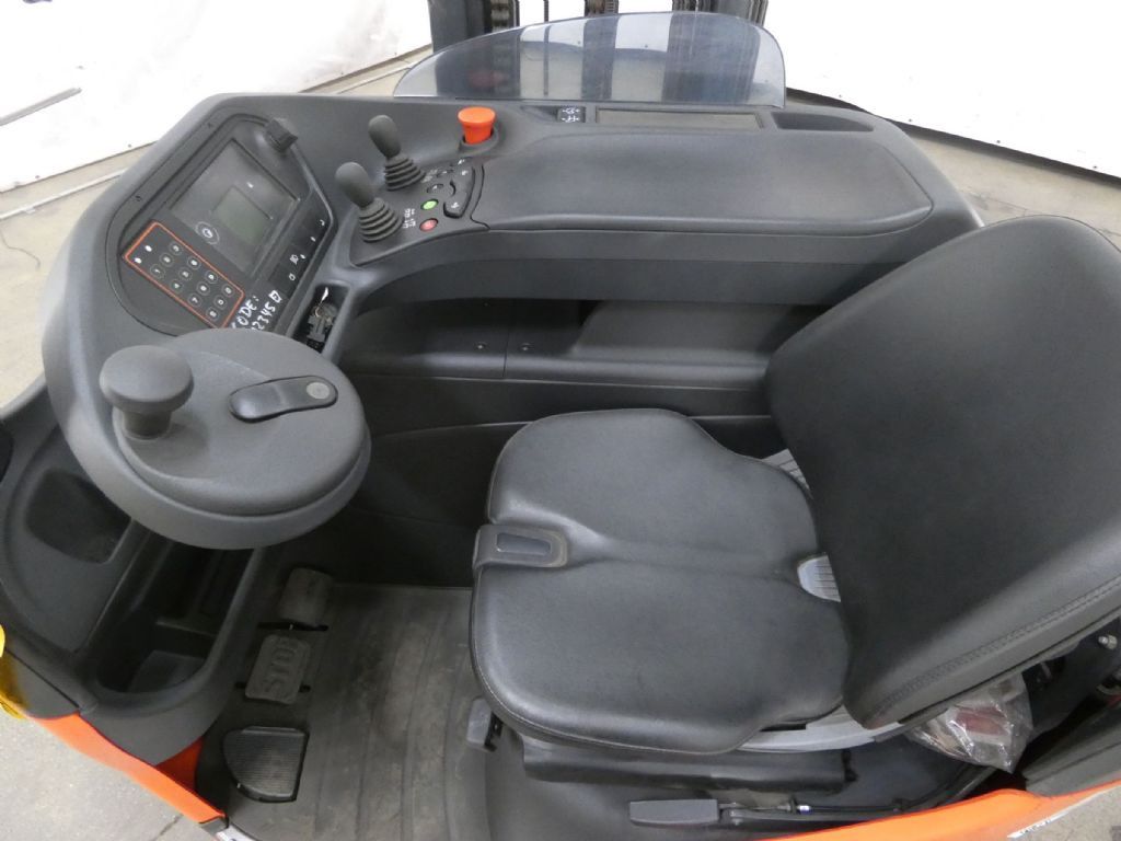 LINDE R16HD-01 - Retráctil: foto 3 LINDE R16HD-01 - Retráctil: foto 3