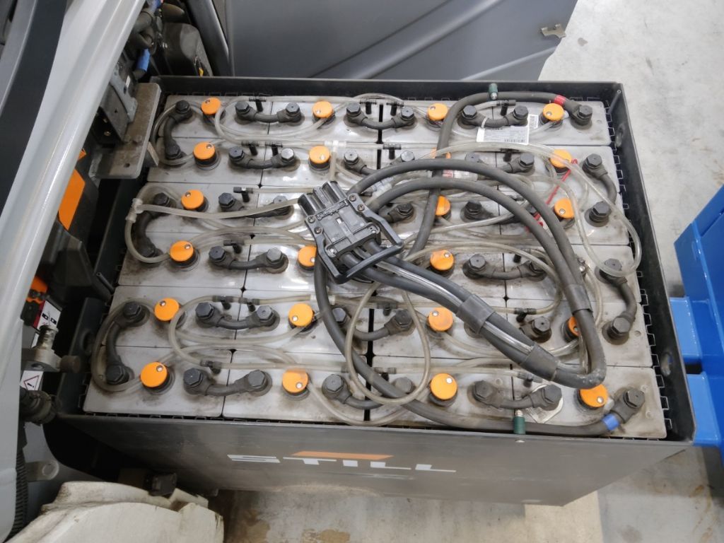 STILL RX20-16 - Carretilla elevadora eléctrica: foto 4 STILL RX20-16 - Carretilla elevadora eléctrica: foto 4