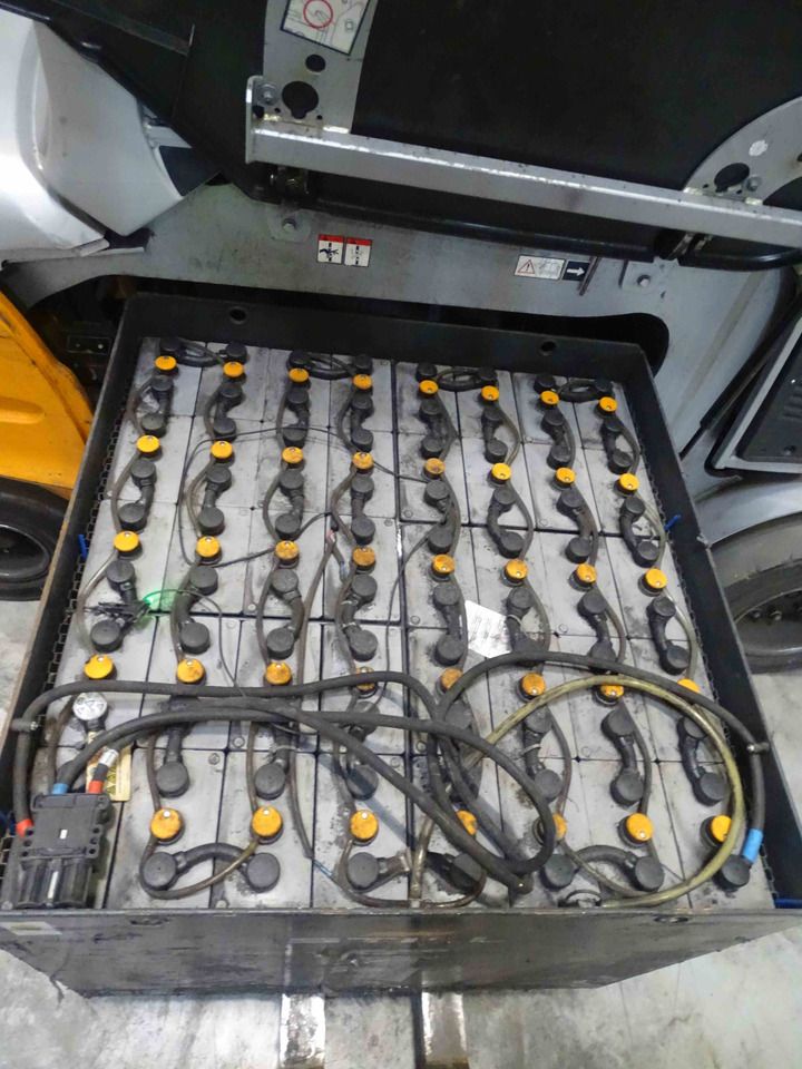 STILL RX60-50 - Carretilla elevadora eléctrica: foto 5 STILL RX60-50 - Carretilla elevadora eléctrica: foto 5