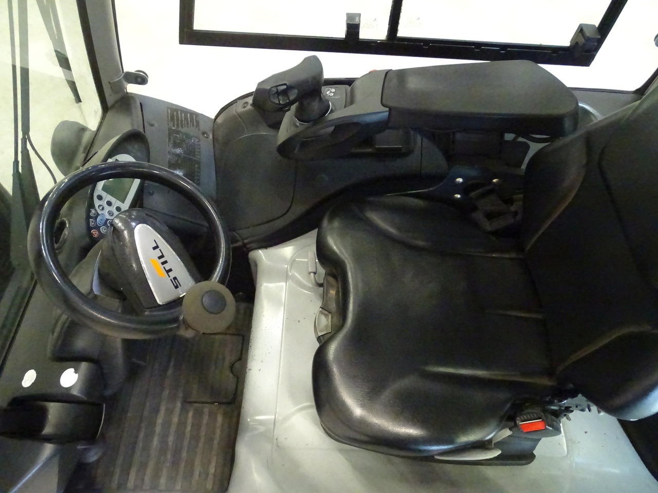 Still RX60-45 - Carretilla elevadora eléctrica: foto 3 Still RX60-45 - Carretilla elevadora eléctrica: foto 3